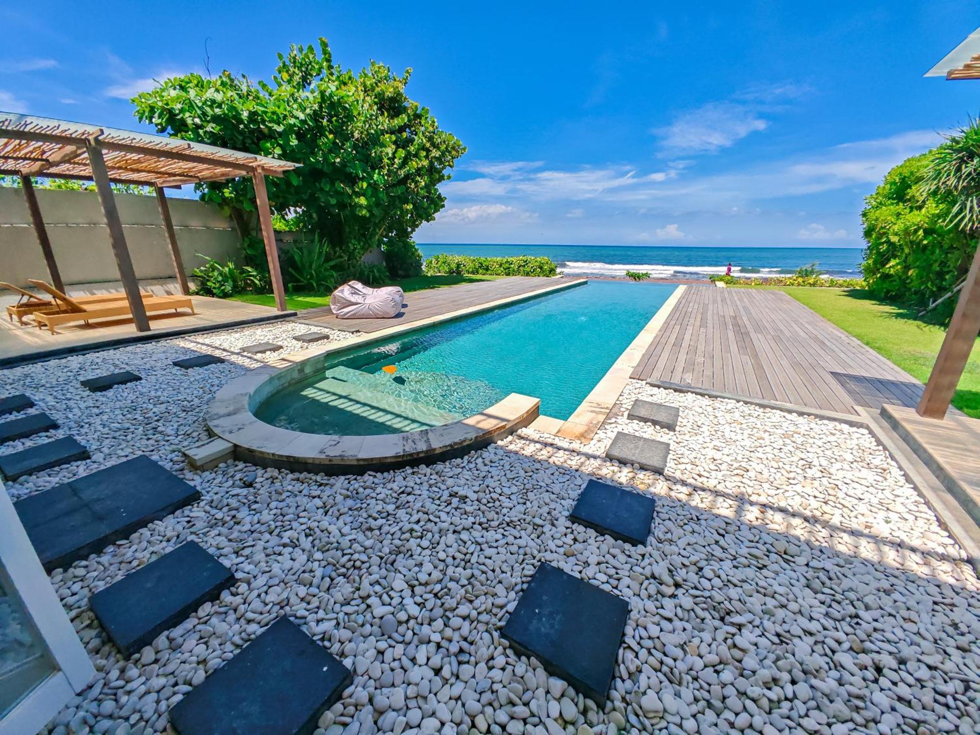 Ketewel Beach Villas And Spa Room photo