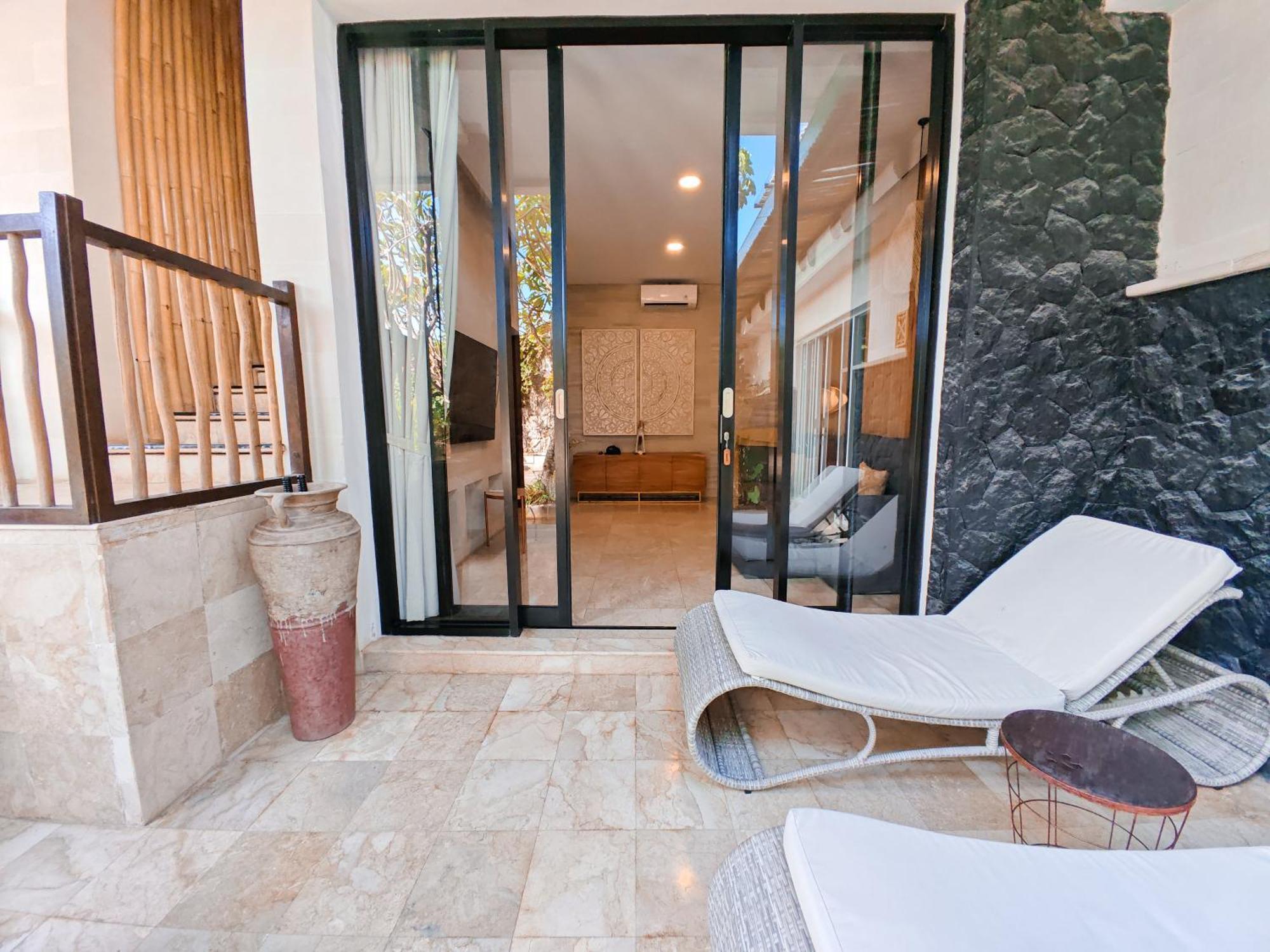 Ketewel Beach Villas And Spa Room photo